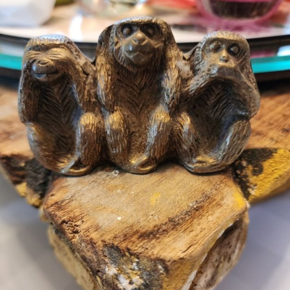 BRASS VINTAGE 3-MONKEY SEE/HEAR/SPEAK NO EVIL FIGURINE